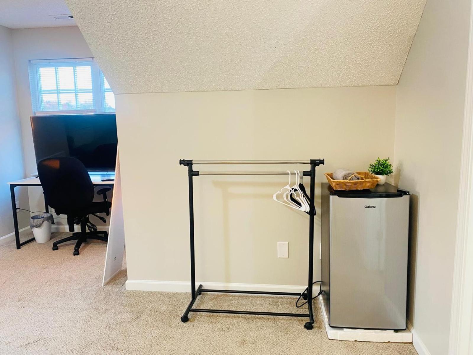 Private & Bathroom Close To Downtown Raleigh